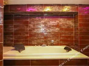 MISHE COUPLES' HOTEL - Image 3