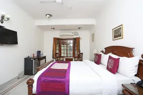 OYO 6969 Port Residency - Image 3