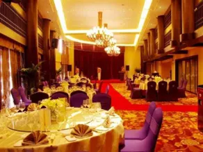 Royal Run Hotel - Image 5