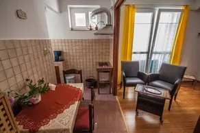 Sunshine Apartments - Image 3