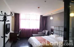 Yijia Fashion Business Hotel - Image 4