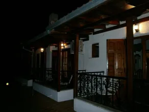 Boufidis Rooms - Image 2