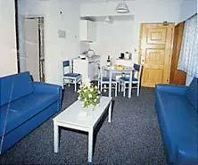 Azur Hotel Limassol - Image 3