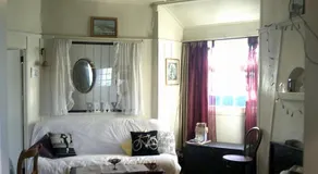 Monday Seaside Cottage - Image 5
