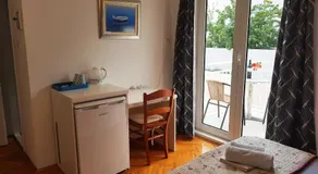 Tanya-Apartments and Rooms - Image 2