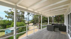 DROMANA BEACH SHACK... - Image 4