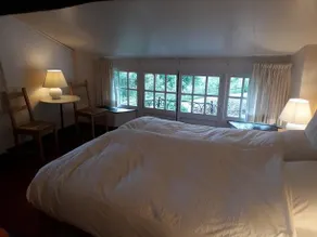 Shamrock Guesthouse - Image 5