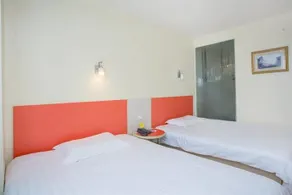 Motel 168 Shanghai South Railway Station - Image 5