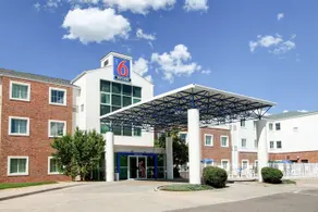 Motel 6 Denver East - Aurora - Image 2