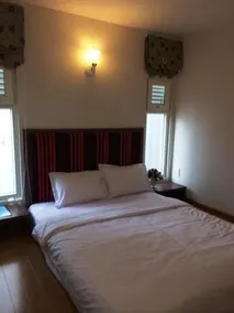 Red Beach Hotel - Image 4