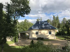 Holiday Home By The Sea - Image 2