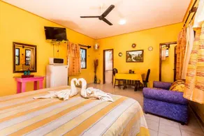 ABRAZARSE LIFE BED & BREAKFAST - Image 5