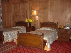 Laila Kashmir Houseboats Group - Image 3