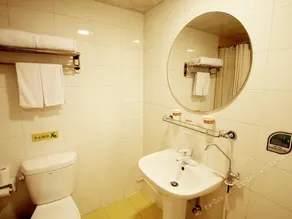 Home Inn Shanghai Railway Station South Square - Image 5