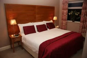 Lake Lodge Guesthouse - Image 3