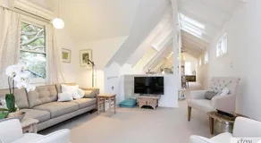 The Gatehouse - Light filled cottage in the leafy suburb of Hawthorn - Image 3