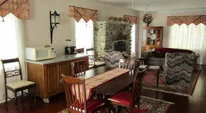 Maples Resort - Image 2