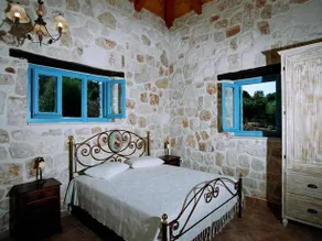 Strofilia Apartments - Image 4