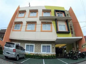 Hasanah Suhat - Image 1