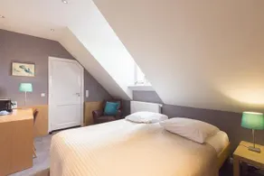 Sense Restaurant Hotel - Image 3