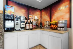 Ramada by Wyndham SeaTac Airport North - Image 4