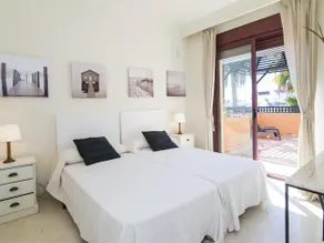 Duplex con encanto bahía - Image 3