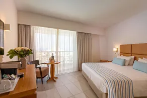 Minos Aparthotel - Image 2