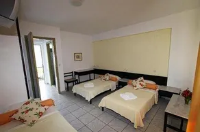 Lalaria - Image 2