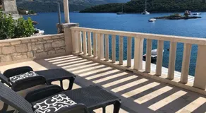 Korcula Seafront Apartments - Image 2