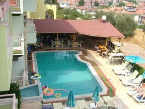 Castle Apartments - Image 2