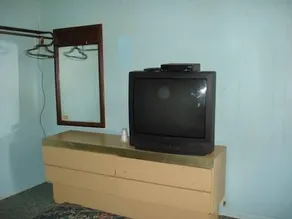 A Trotters Motel - Image 1