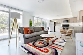 Roami at Grove 27 | Group Friendly | 3BR - 2 units - Image 5