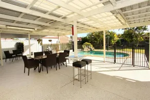 Bullando 18 Holiday House - Image 3
