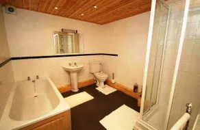 Hollin Barn Holiday Cottages - Image 4