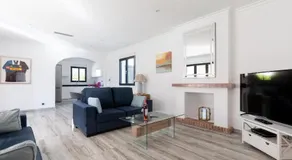 Casa Bot - Image 5