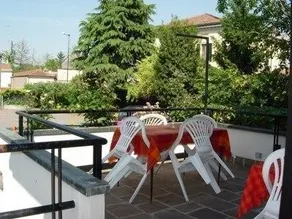Hotel Garden - Image 5