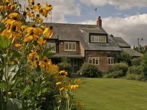 Dartmouth House Self Catering - Image 4