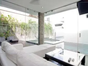 Sky Villa Seminyak - Image 3