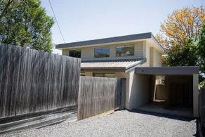 Lytton at Lonnie - Image 1
