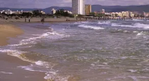 Luxury Breeze Apartment - Image 2