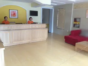 Home Inn Linfen Pingyang Square - Image 2