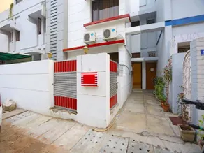 OYO Flagship 591 Safdarjung Enclave - Image 3