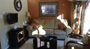 Little Island Lake Guest Suite - Image 3