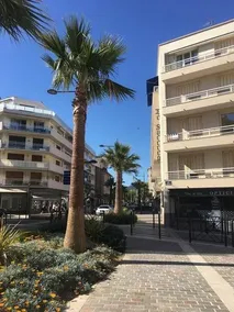 Appartement 3 Pieces Sainte Maxime - Image 2