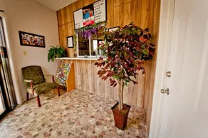 Economy Inn - Image 3