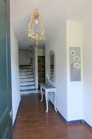 5 Lands Stone Cottage - Image 3