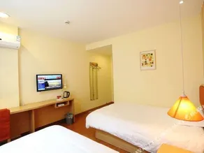 Home Inn (Wenzhou Wuma Street Zhongshan Park) - Image 2