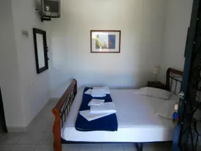 Olive House - Image 5
