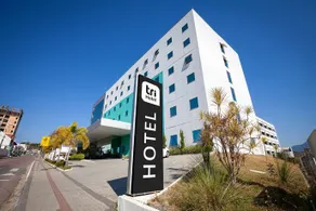 Vestena Hotel Indaial - Image 1