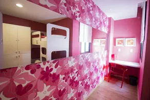 F Design Hostel - Image 2